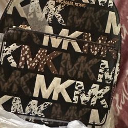 BRAND NEW PURSE/BACKPACK/BOOTS ETC