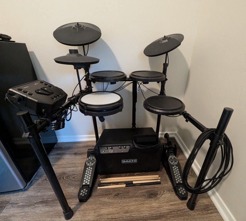 Simmons Electronic Drum Kit + Simmons DA50 Amp – Complete Set