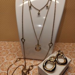 #1789, LOT GOLD TONE VINTAGE, NECKLECES & EARRINGS
