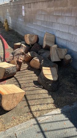 Free firewood in Riverside Easy Acesss