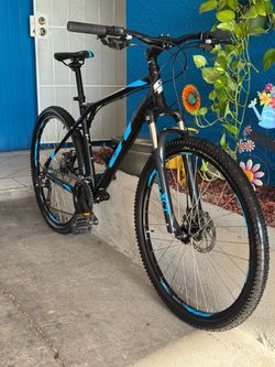27.5 GT Mountain Bike
