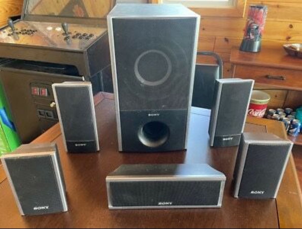 Surround Sony Speakers 
