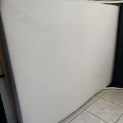 Queen Memory Foam Mattress 