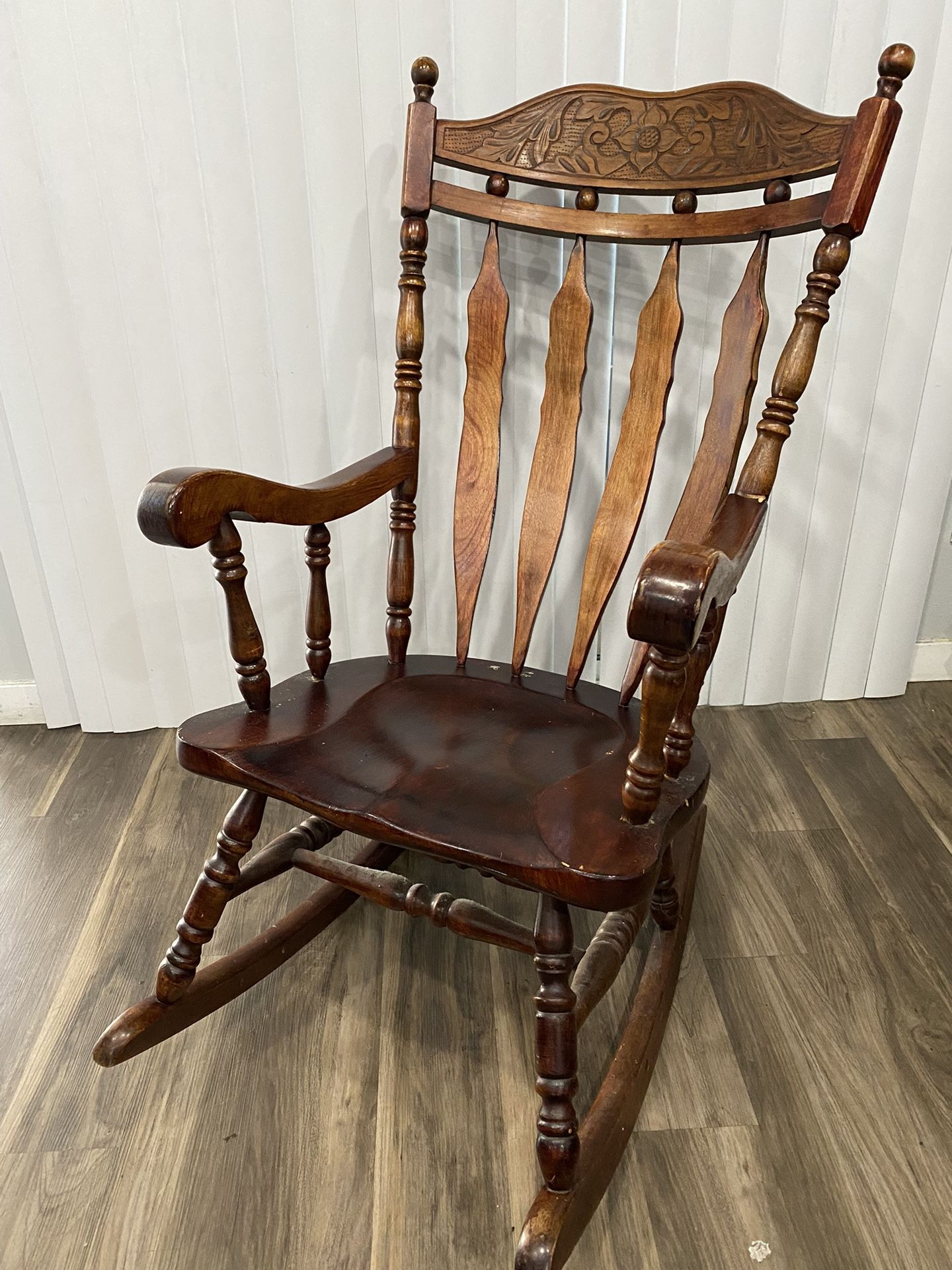 Wooden Rocking Chair