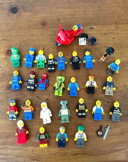 Legos huge lot 30 pieces collection