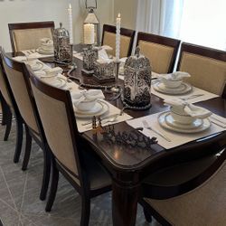 8 Chairs With Dining Table 