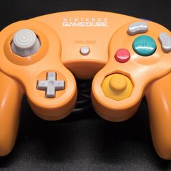 Official Nintendo Spice Orange GameCube  Controller DOL-003 - Beatiful Condition