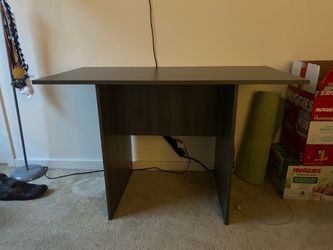 Desk table