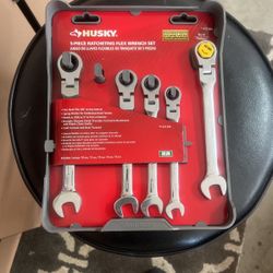 Husky 5 Pc Ratcheting Flex Head Wrench Set 