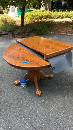 Dining room table