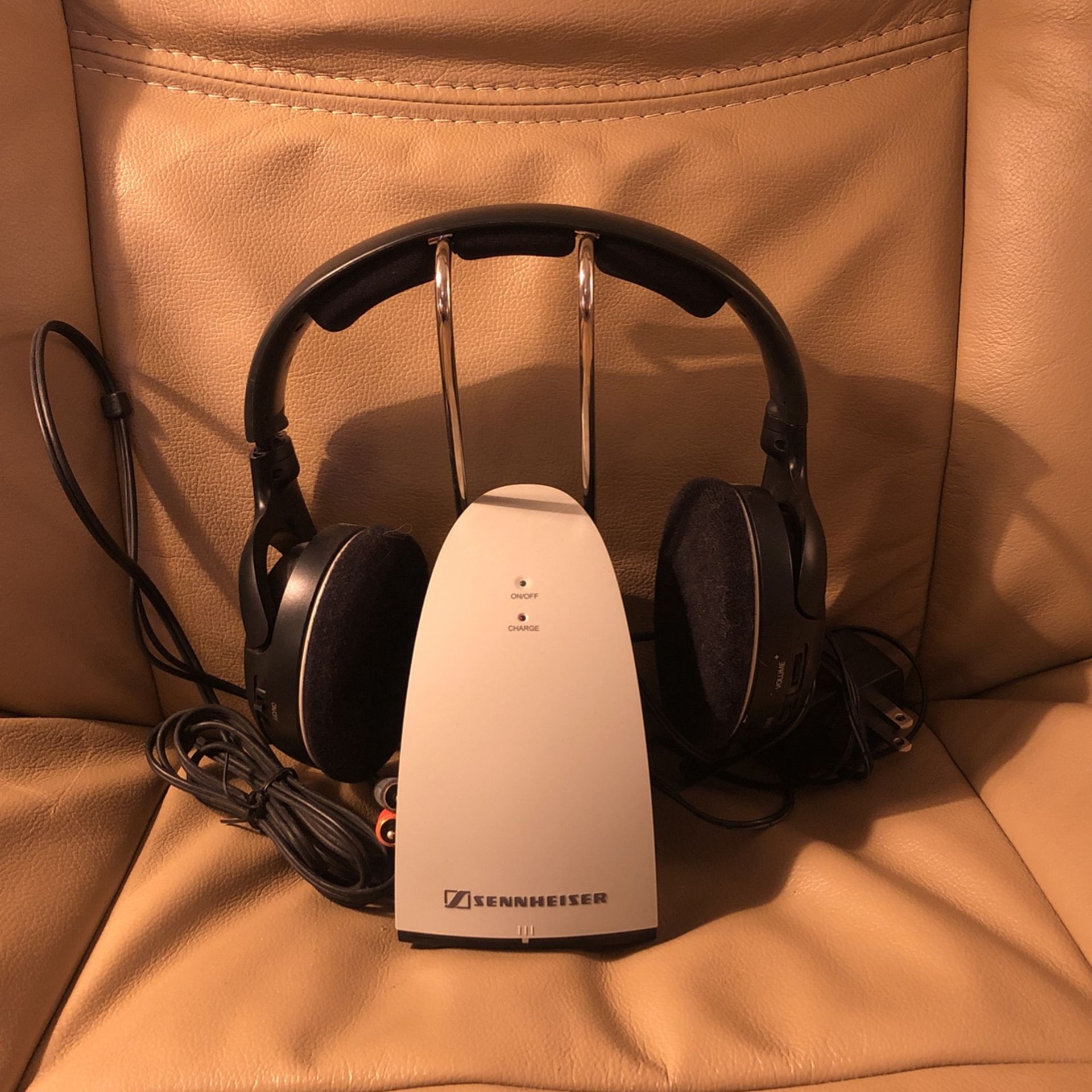 Sennheiser HDR 120 Wireless Headphones w/ Power & Charging Dock