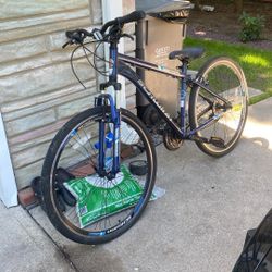 schwinn 700cc Trailway Mens Bike
