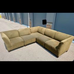 sectional couch/sofa (delivery)
