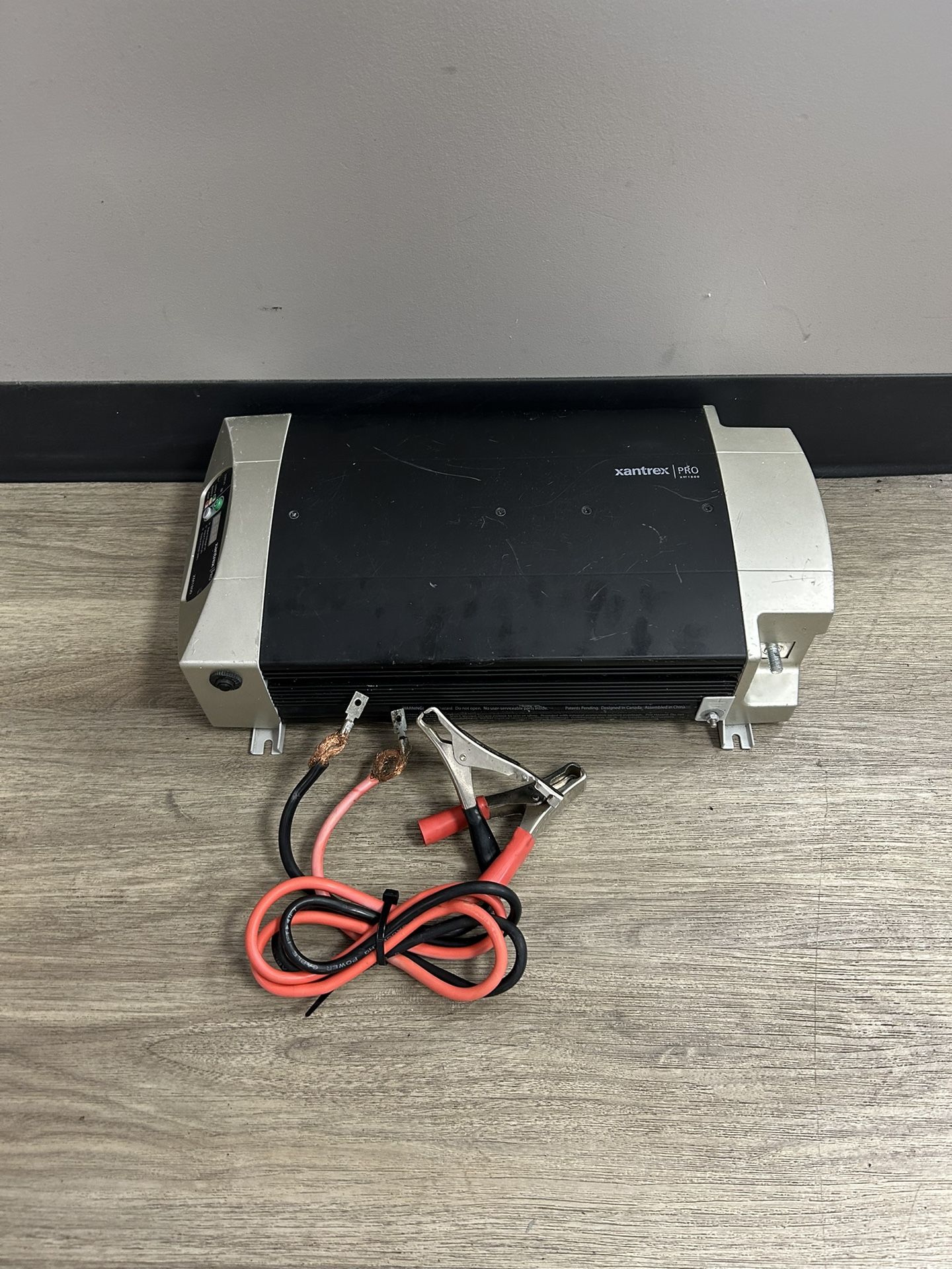Xantrex Pro XM1800 Battery Inverter