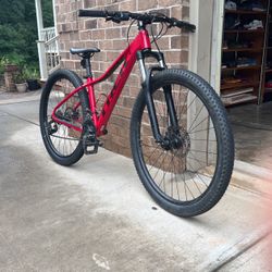 2022 Trek Marlin 4
