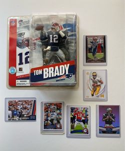 McFarlane Series 11 Tom Brady New & 6 Tom Brady football card lot awesome collection