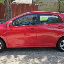2009 Toyota Matrix 2,400