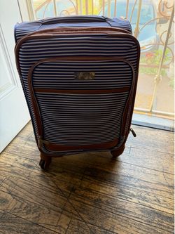Jessica Simpson Breton luggage in excellent condition