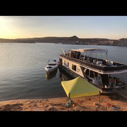 Houseboat Week On Lake Powell