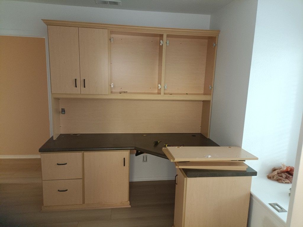 7x5 Ft Corner Desk Unit With Cabinet Hutch