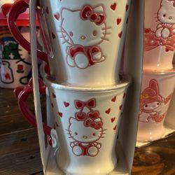 Hello Kitty, coffee mugs