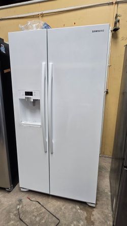 Samsung Refrigerator With Ice Maker