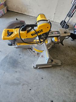 DeWalt DWS779 Miter Saw Instruction Manual
