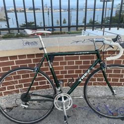 Trek Lightweight Roadbike 6’+ City Racing Upgrades
