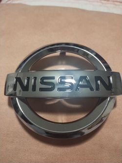 Nissan Chrome Emblem Badge