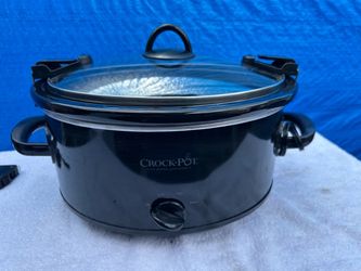 Crock-Pot Slow Cooker with Locking Lid