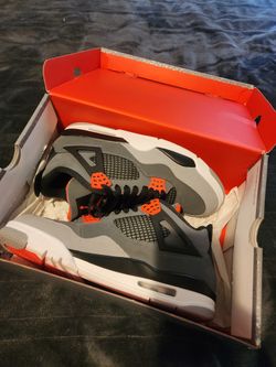 Jordan 4 Infared