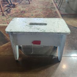 PRIMITIVE SHABBY CHIC BENCH STOOL