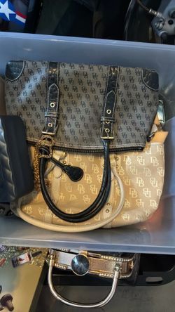 Dooney and Bourke purse