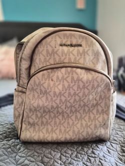 Michael Kors Signature Logo Backpack