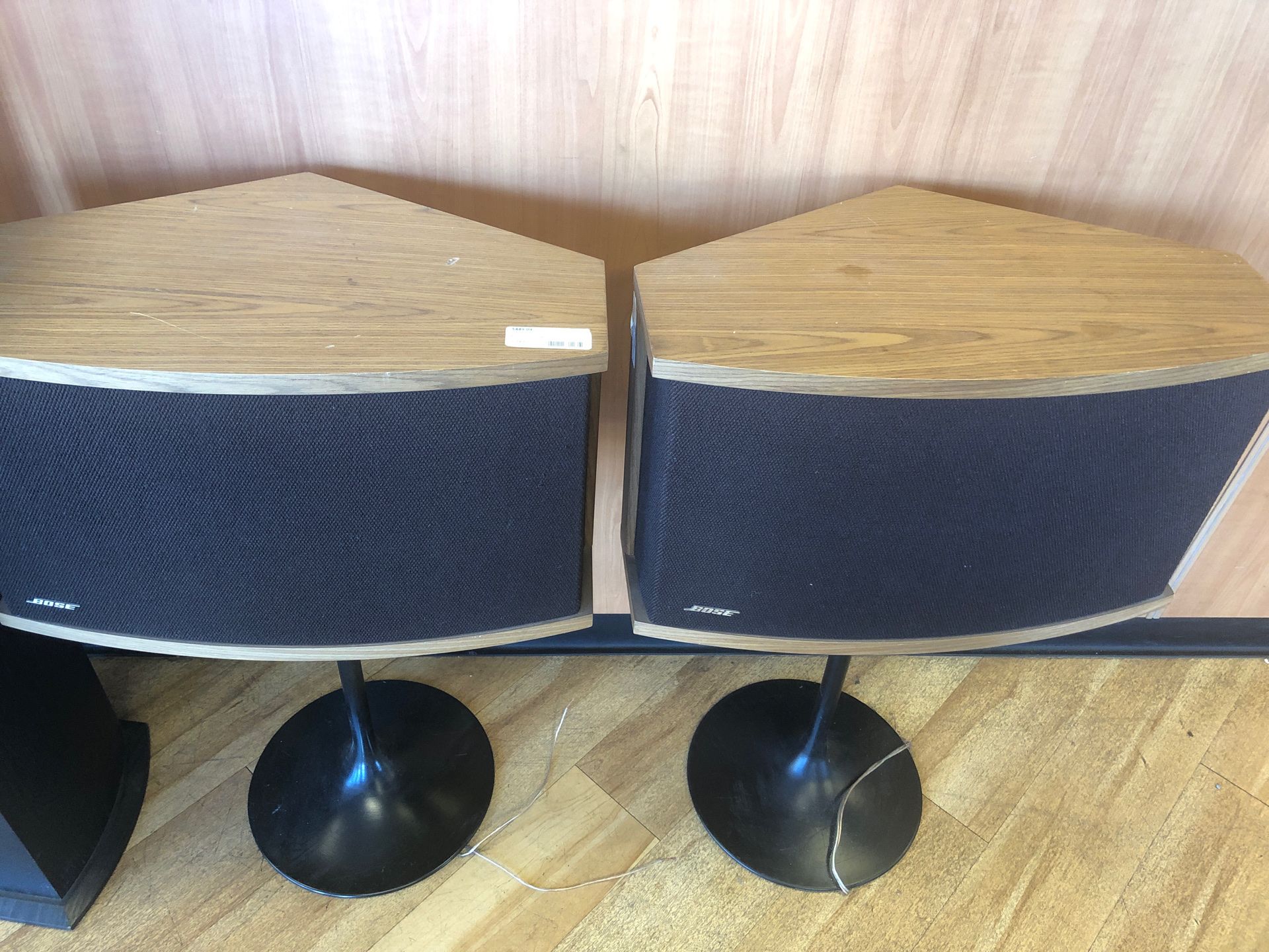 Vintage 1980s Bose 901 speakers series 6 with original stands hardwood surrounds and other original accessories