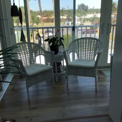 3 Piece White Wicker Set