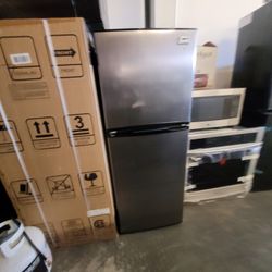 Refrigerator Avanti
