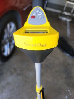 Measuring Wheel in Feet and Inches, Collapsible with One key to Zero, Kickstand, Starting Point Arrow and Cloth Carrying Bag, Measurement 0-9,999 Ft.