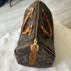 Louis Vuitton Speed 35