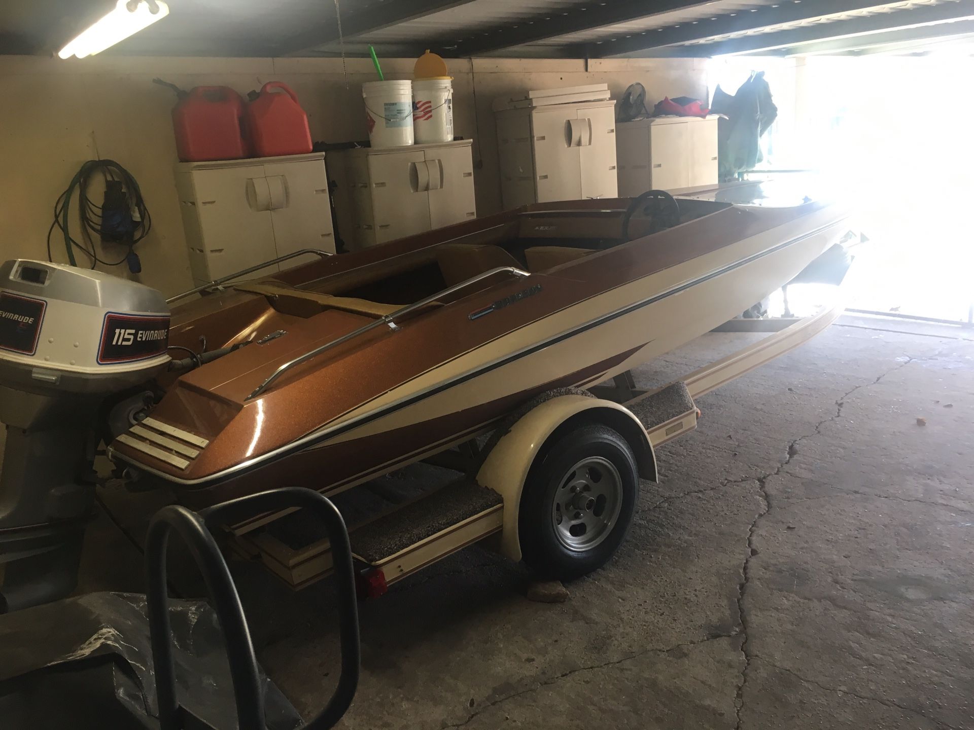 Glastron Carlson ss 16 cvx 16ft $2300 obo BEST BUY!!!!