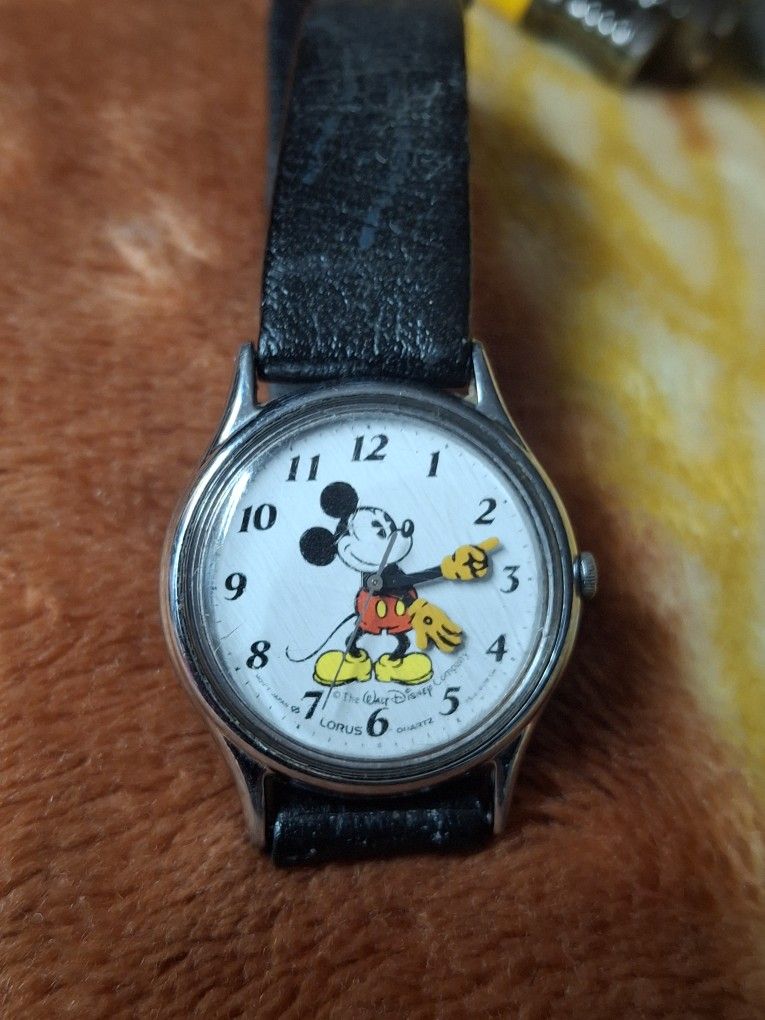 Watch DISNEY Lorus Mickey Mouse Vintage