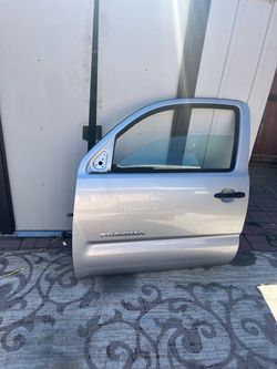 2010. Toyota. Tacoma. Doors. Parts