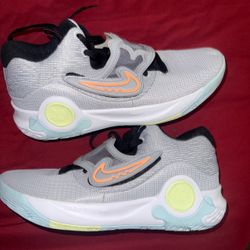 Nike KD Trey 5 X size 11 men