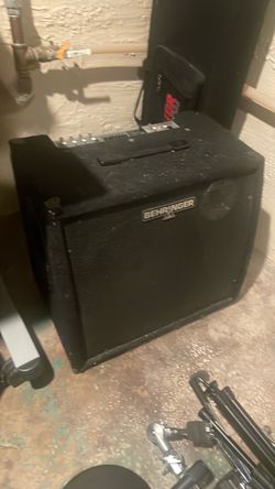 Behringer Keyboard Amp