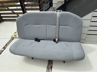 3-passenger middle bench seat designed for 2008–2014 Ford Econoline (E-Series) passenger vans