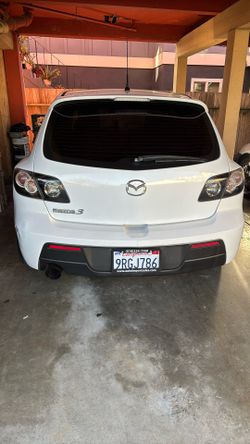 It’s A 2009 Mazda In Very Good Condition Avery Thing Works All Black Leather New Tires And New Black Rims Fully Loaded And Has Sunroof Asking 5 Thousa