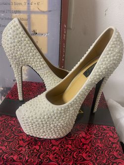 Brand New Pearl Off White Heels 👠