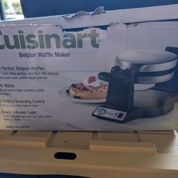 Cuisinart Belgian Waffle Maker *NEW*