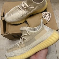 Size 9.5 - adidas Yeezy Boost 350 V2 Natural CLEAN OG ALL W/EXTRA LACES