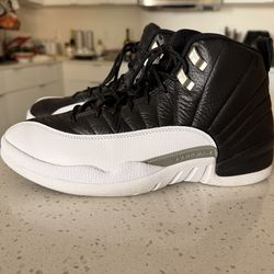 Jordan 12 Playoffs size 10